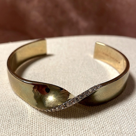 Anne Taylor gold tone bangle with rhinestone accents and “twist” detail! - Picture 7 of 14